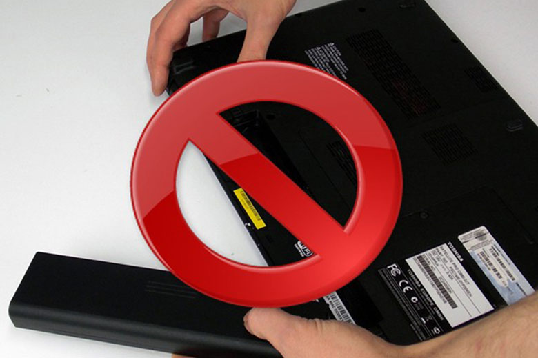 Cách bảo vệ pin laptop: Không tháo pin khỏi laptop