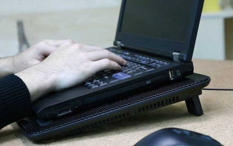 Khắc phục laptop chạy chậm: Giảm nhiệt độ laptop trong quá trình hoạt động